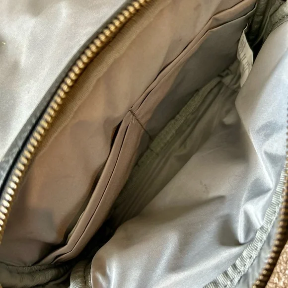 Freshly Picked Vegan Leather Park Pack - Picture 3 of 5